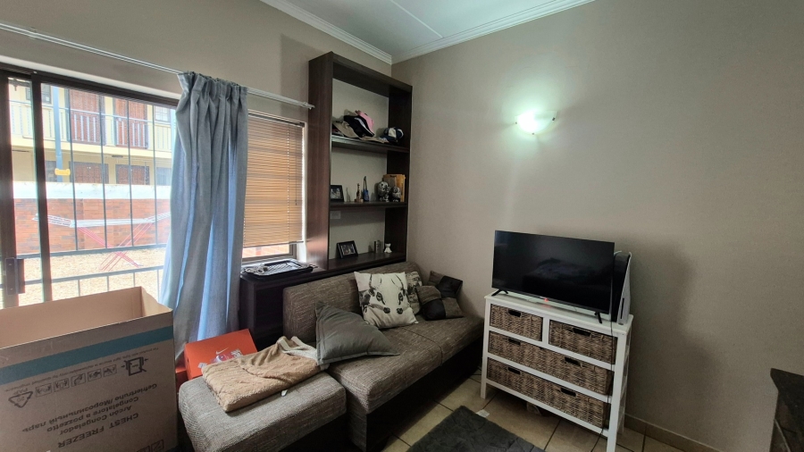 1 Bedroom Property for Sale in Die Bult North West